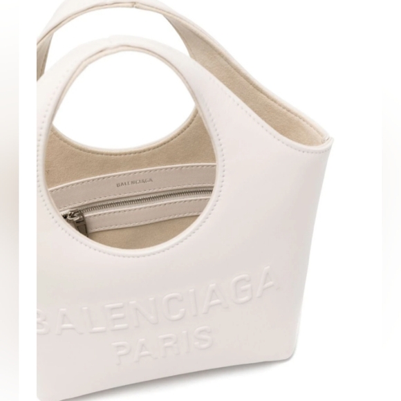 New Balenciaga Mary-Kate XS leather tote bag - Picture 4 of 17